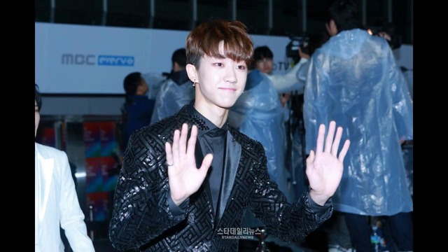 2016 Melon Music Awards Red Carpet (K-Pop Stars BTS TWICE BLACKPINK.)