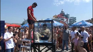 Новый мировой рекорд по сборке кубиков Рубика под водой