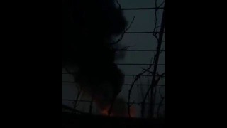 Пожар на заводе памперсов в Кибрае