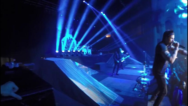 Three Days Grace – I Am Machine (Live 2015!)