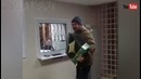 Мужчина спел “рюмку водки“ в участке полиции