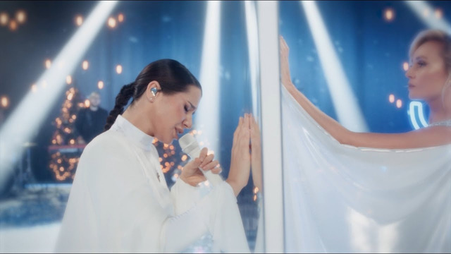 MIRAVI, Полина Гагарина – Опять метель (live)