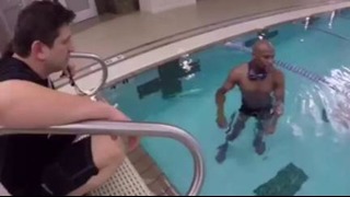 Floyd Mayweather Swimming In Preparation For Manny Pacquiao [Instagram Video