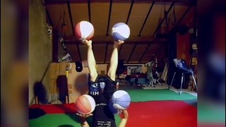 Amazing Basketball Juggling with Feet