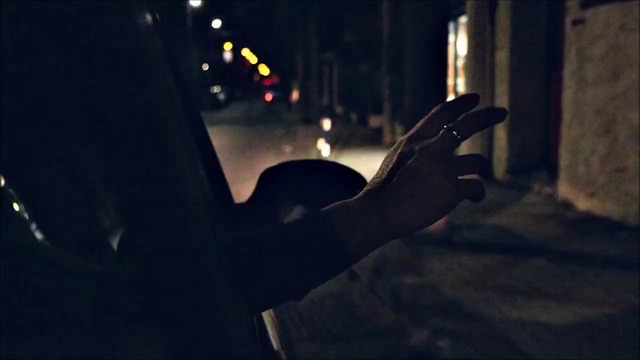 Two Feet – Love Is A Bitch