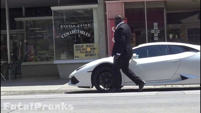 Lamborghini gold digger prank