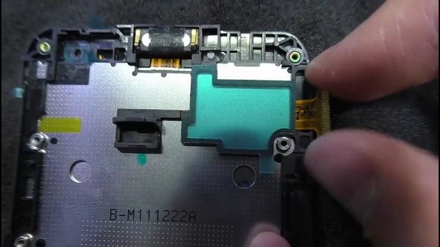 Устранение смещения шлейфа нового дисплея. Смартфон HTC x310e Titan