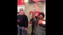 Болельщики Ливерпуля нашли парня, похожего на Салаха, и спели ему