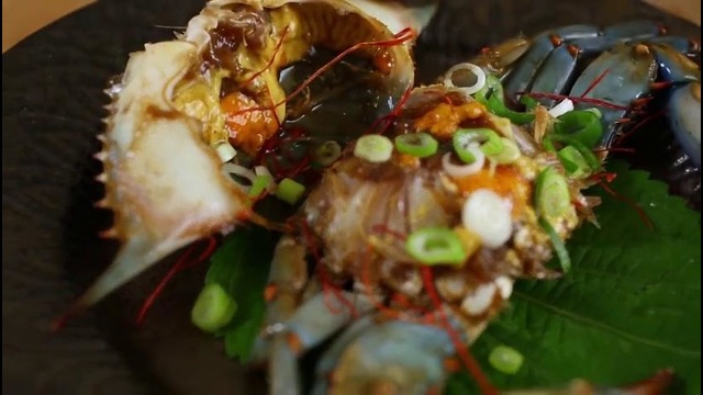 Ganjang-gejang (Raw crabs marinated in soy sauce: 간장게장)