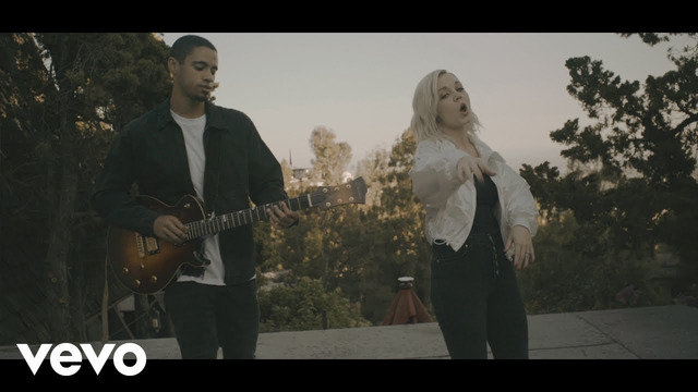 Justice Skolnik & Sarah Reeves – Wildside (Official Video)