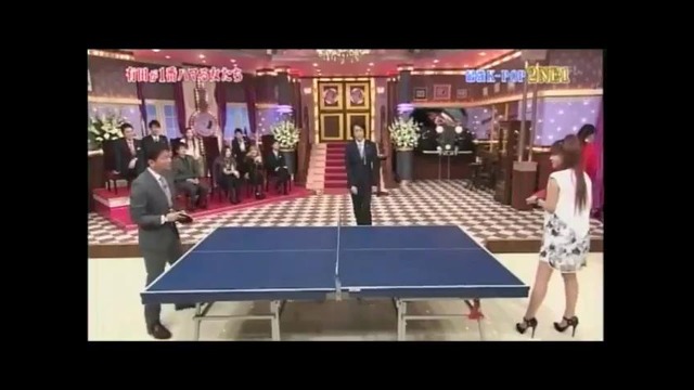 2NE1 Funny Playing Ping Pong