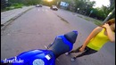 Девушка повелась на спортбайк ¦¦ прокатил прохожую на мотоцикле