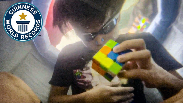 He Solves Cubes Underwater, Whilst Juggling And.. – Guinness World Records