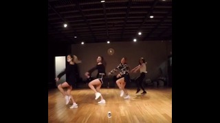 Недавние обновленияинстаграмовучастниц танцевальной группы YG