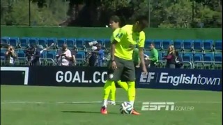Neymar scores cheeky reverse foot penalt