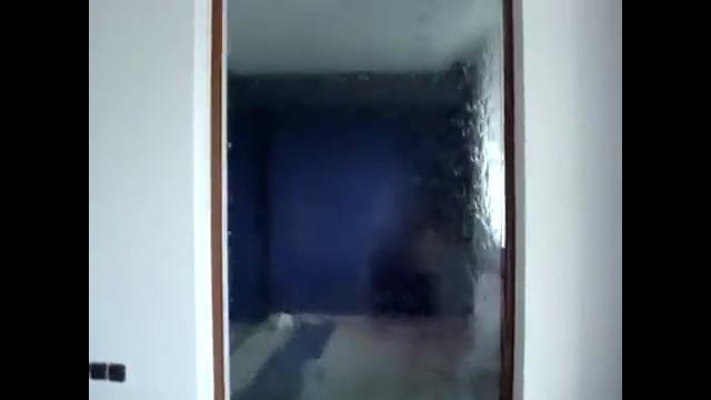 Водопады по стеклу в Ташкенте