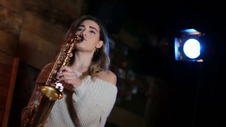 Elvis Presley – Can’t Help Falling In Love With You (Saxophone Cover by Alexandra)