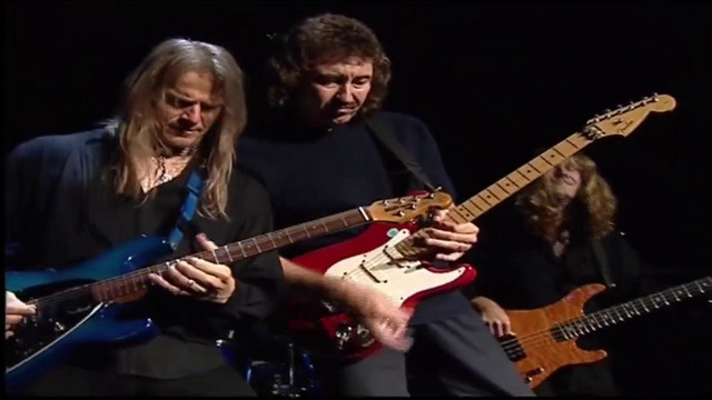 Deep Purple – Smoke On The Water (In Concert With The LSO)