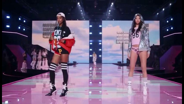 TWICE’s FULL Performance at Victoria’s Secret Fashion show