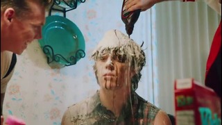 5 Seconds Of Summer – She’s Kinda Hot (Official Video 2015!)