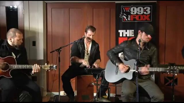 Three Days Grace – Chalk Outline (Live Fox Uninvited Guest)