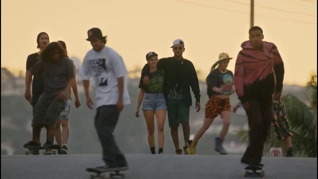 Moonbootica – These Days Are Gone (Official Music Video)