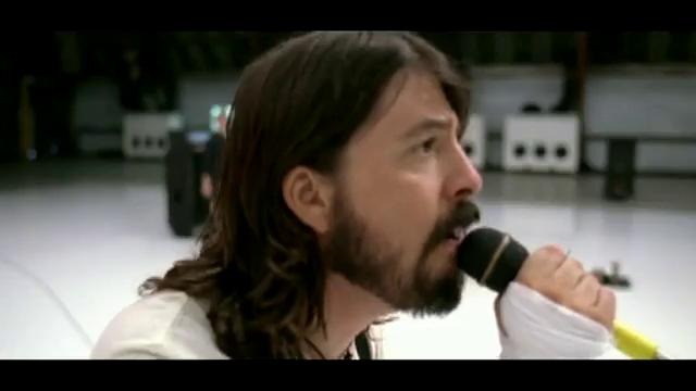 Foo Fighters – The Pretender (самое эффектное и просматриваемое видео группы)