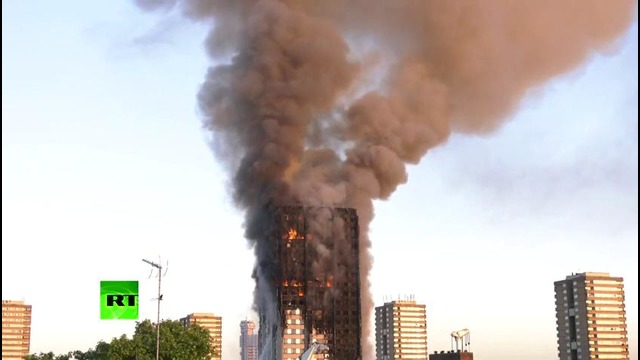 При пожаре в многоэтажном доме в Лондоне пострадали 30 человек
