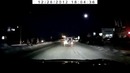 Девушка против бензовоза
