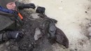 Нашли оружие и солдат в болоте прямо под Льдом! Found weapons in the the swamp r