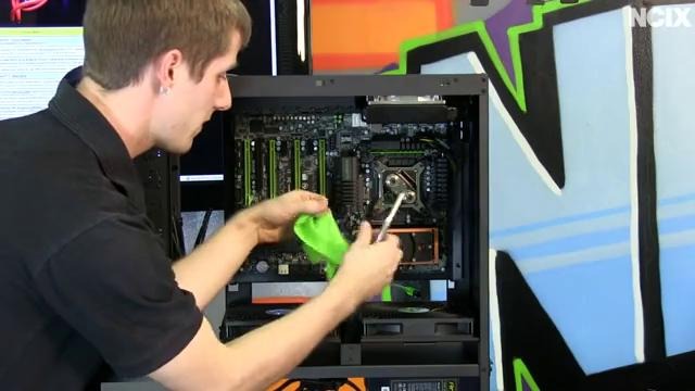 Ultimate Water Cooling Guide Part 3 – Tubing, Liquid & Conclusion NCIX Tech Tips