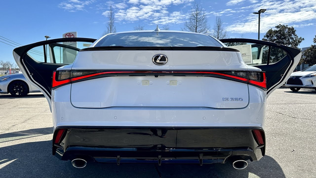2023 Lexus IS 350 F Sport – Sound, Interior & Exterior in Detail