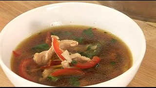 Куриный суп в тайском стиле