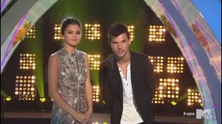 Selena Gomez and Taylor Lautner’ at ‘VMA 2011