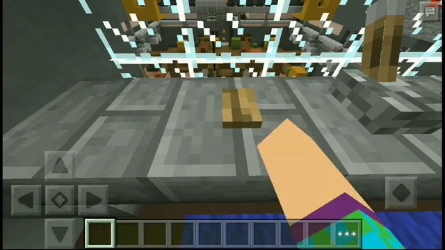 Убеги от маньяка в MCPE, обзор карты