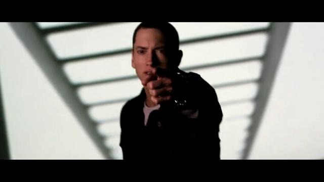 Eminem- No Love