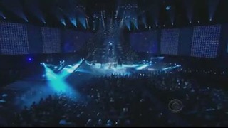Selena Gomez – A Year Without Rain (Live @ People Choice Awards [PCA] 01-06-11)