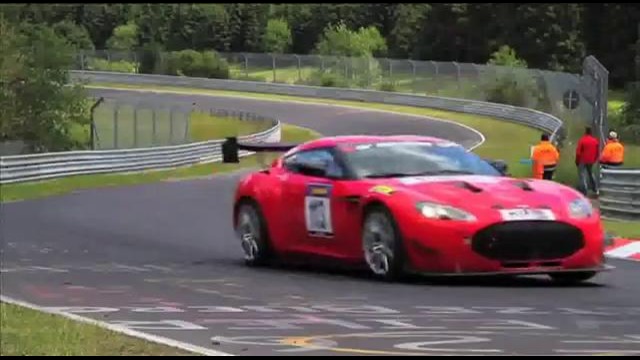 Aston Martin показал суперкары V12 Zagato в действии