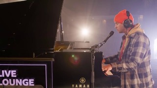 Tyler from Twenty One Pilots – Neon Gravestones in the Live Lounge