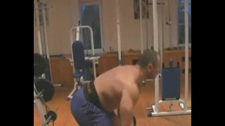 Техника выполнения упражнений в тренажерном зале