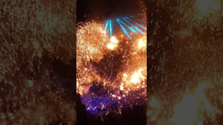 Incredible molten firework display in China