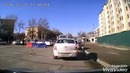 Даже барьер тронулся чтоб машину не пропустить внеочереди