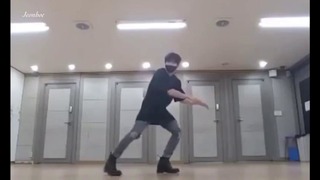 Jungkook’ manolo dance