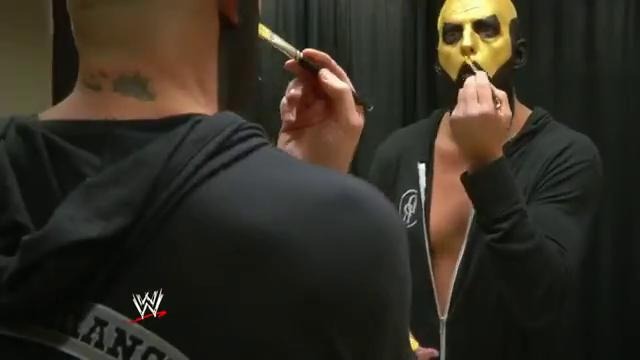 Дастин Роудс делает из cебя (Goldust)