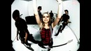 Avril Lavigne – He wasn’t