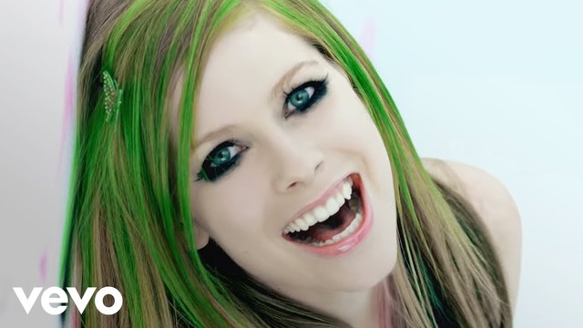 Avril Lavigne – Smile (Official Music Video)