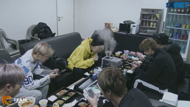 BTS: Выжги сцену BTS: Burn the Stage