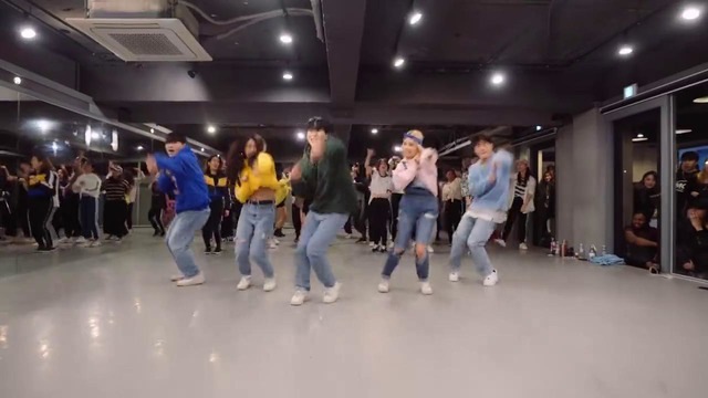 1999 – Charli XCX & Troye Sivan Hyojin Choi Choreography