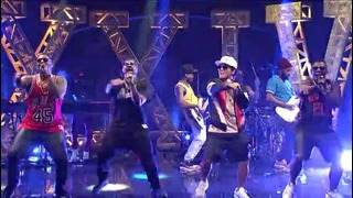 Bruno Mars – 24K Magic (SNL Performance)