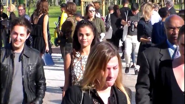 Selena Gomez arriving at Fashion show in Paris